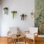 Le Bambou: Grand Au Calme, Climatise, 5 Min De La Gare Apartment