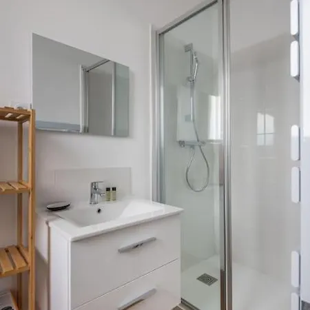 Le Bambou: Grand Au Calme, Climatise, 5 Min De La Gare