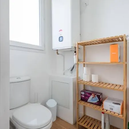 Apartment Le Bambou: Grand Au Calme, Climatise, 5 Min De La Gare